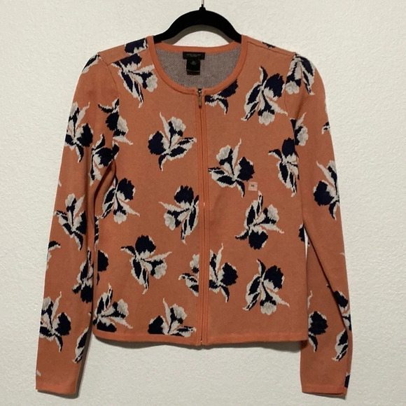 Ann Taylor Factory NWOT Peach Black Floral Knit Full Zip Front Size XS - Picture 1 of 8